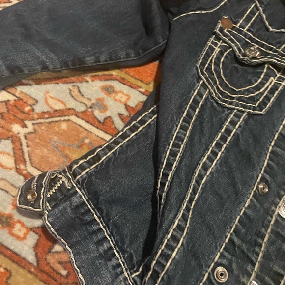 True Religion Men's Jimmy Super T Denim  Distressed Jean Jacket Size XL - Picture 4 of 9